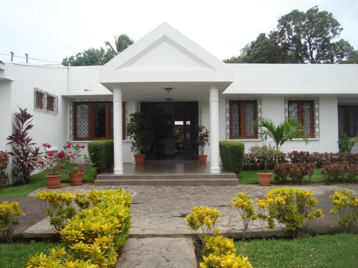 Hotel Casa Del Sol Managua Buitenkant foto